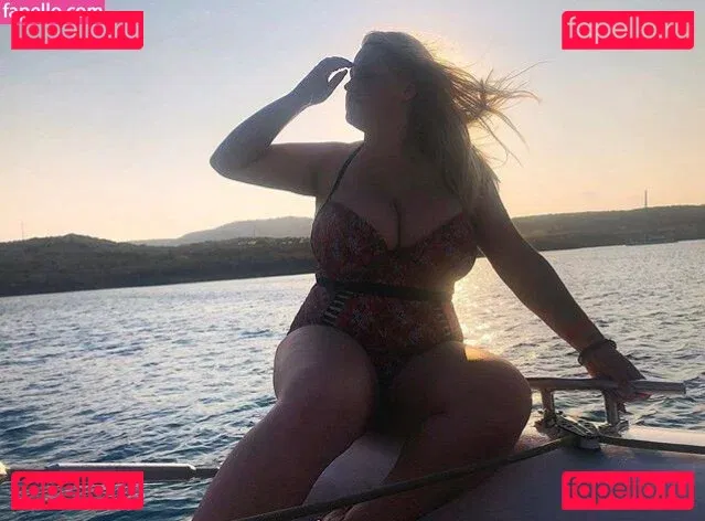 Julia Chegodar Onlyfans Photo Gallery 