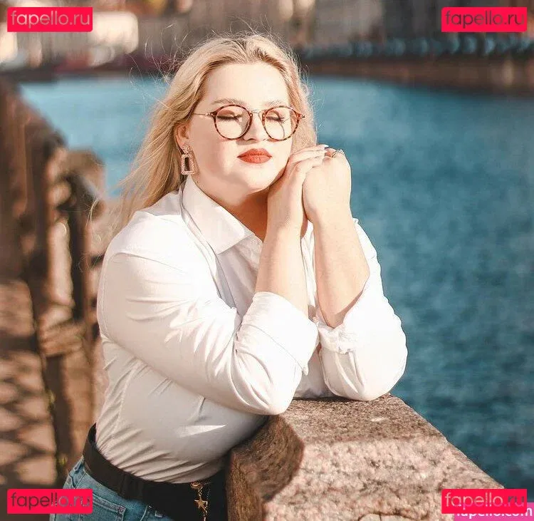 Julia Chegodar Onlyfans Photo Gallery 