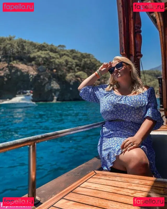 Julia Chegodar Onlyfans Photo Gallery 