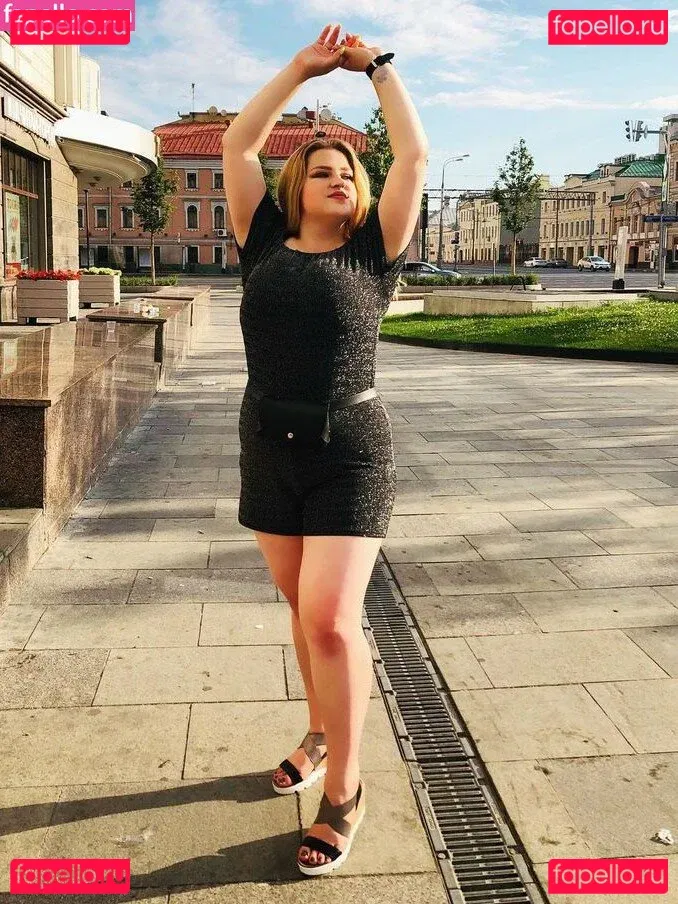 Julia Chegodar Onlyfans Photo Gallery 