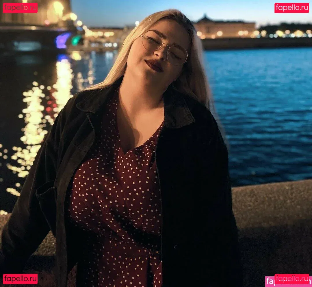 Julia Chegodar Onlyfans Photo Gallery 