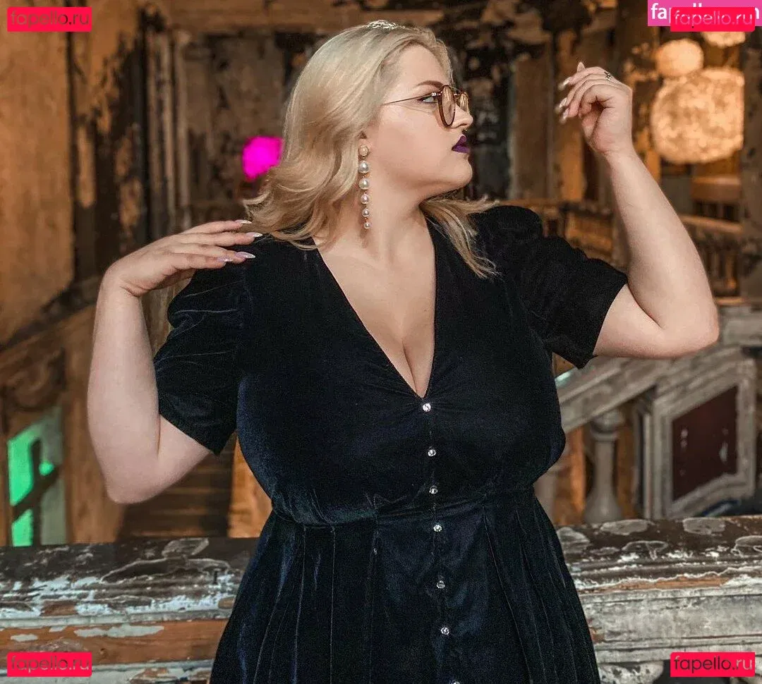 Julia Chegodar Onlyfans Photo Gallery 