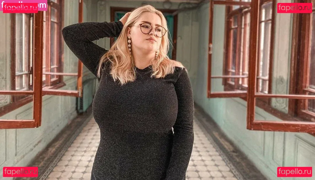 Julia Chegodar Onlyfans Photo Gallery 