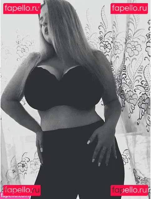 Julia Chegodar Onlyfans Photo Gallery 