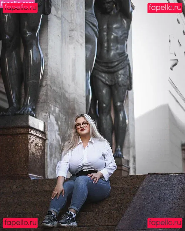 Julia Chegodar Onlyfans Photo Gallery 