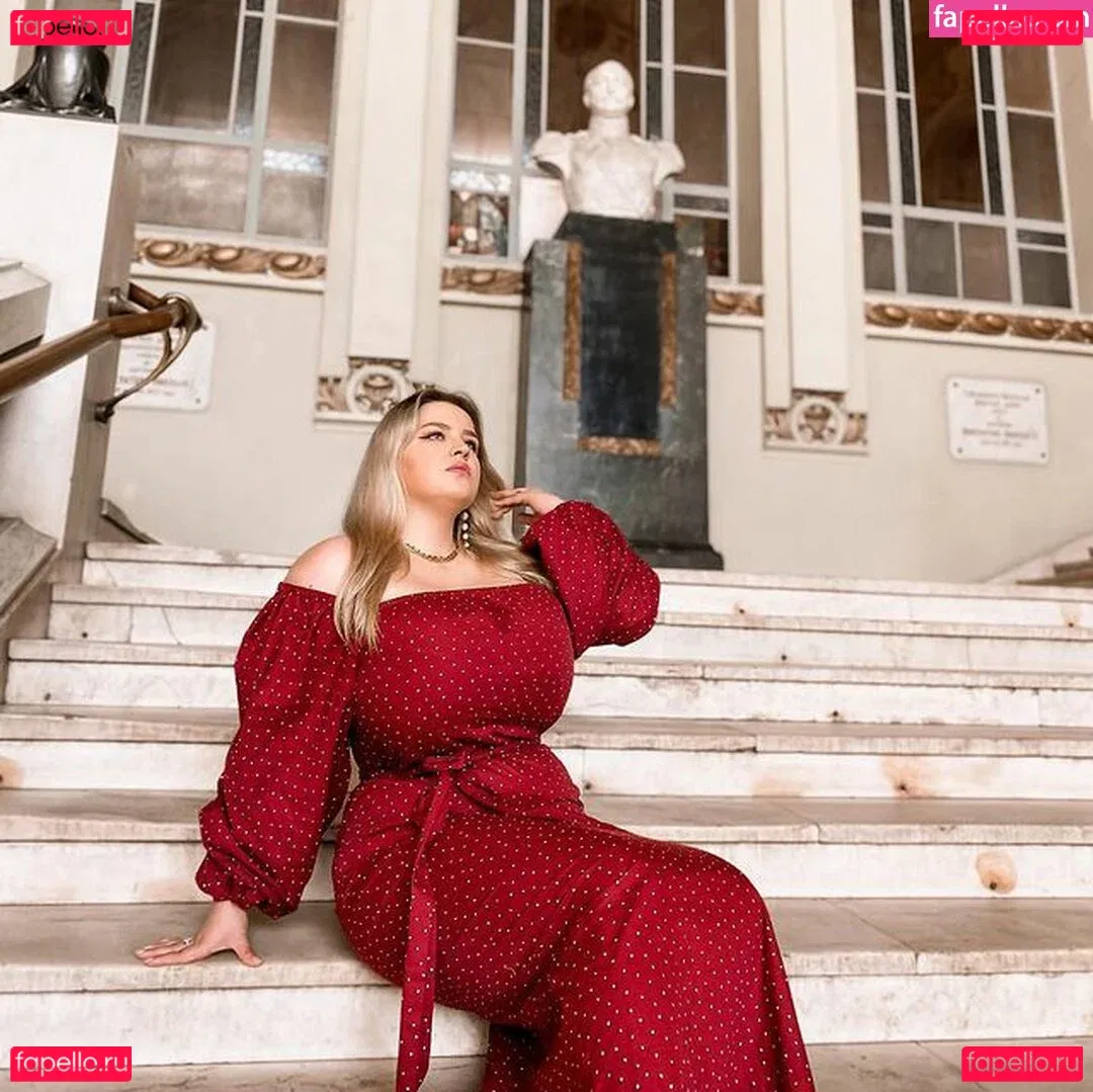 Julia Chegodar Onlyfans Photo Gallery 