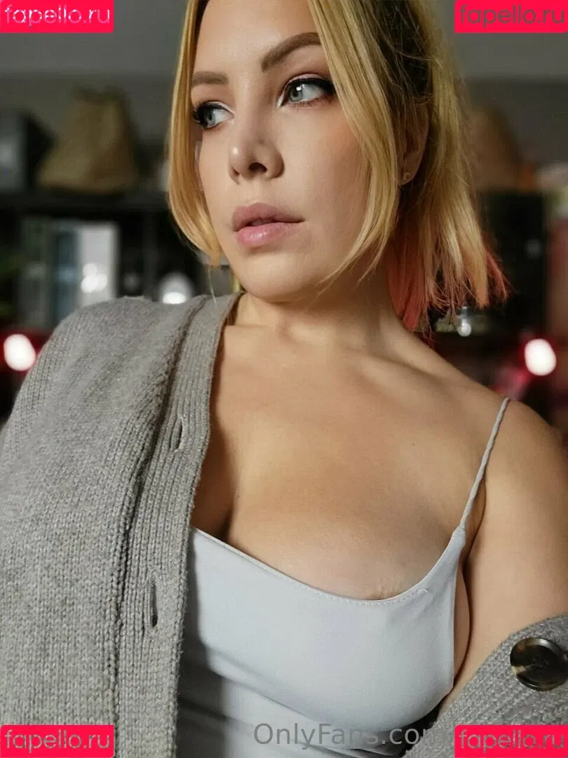 Victoria SG Onlyfans Photo Gallery 