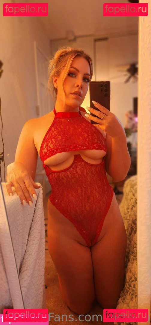 Victoria SG Onlyfans Photo Gallery 