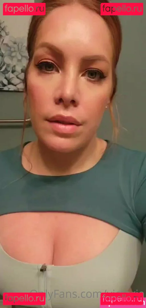 Victoria SG Onlyfans Photo Gallery 