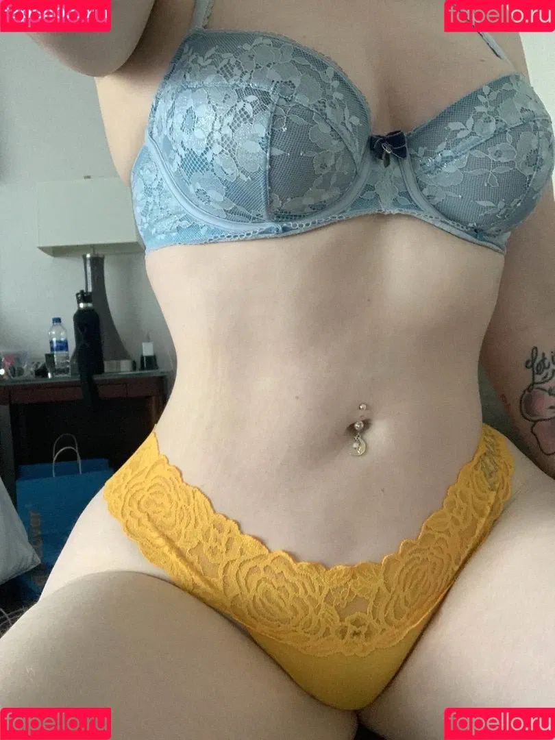 EmilyLynne Onlyfans Photo Gallery 
