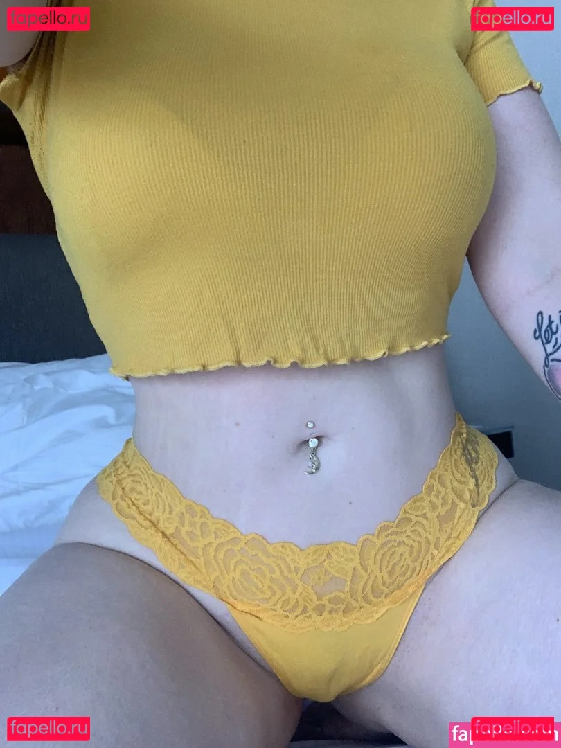 EmilyLynne Onlyfans Photo Gallery 