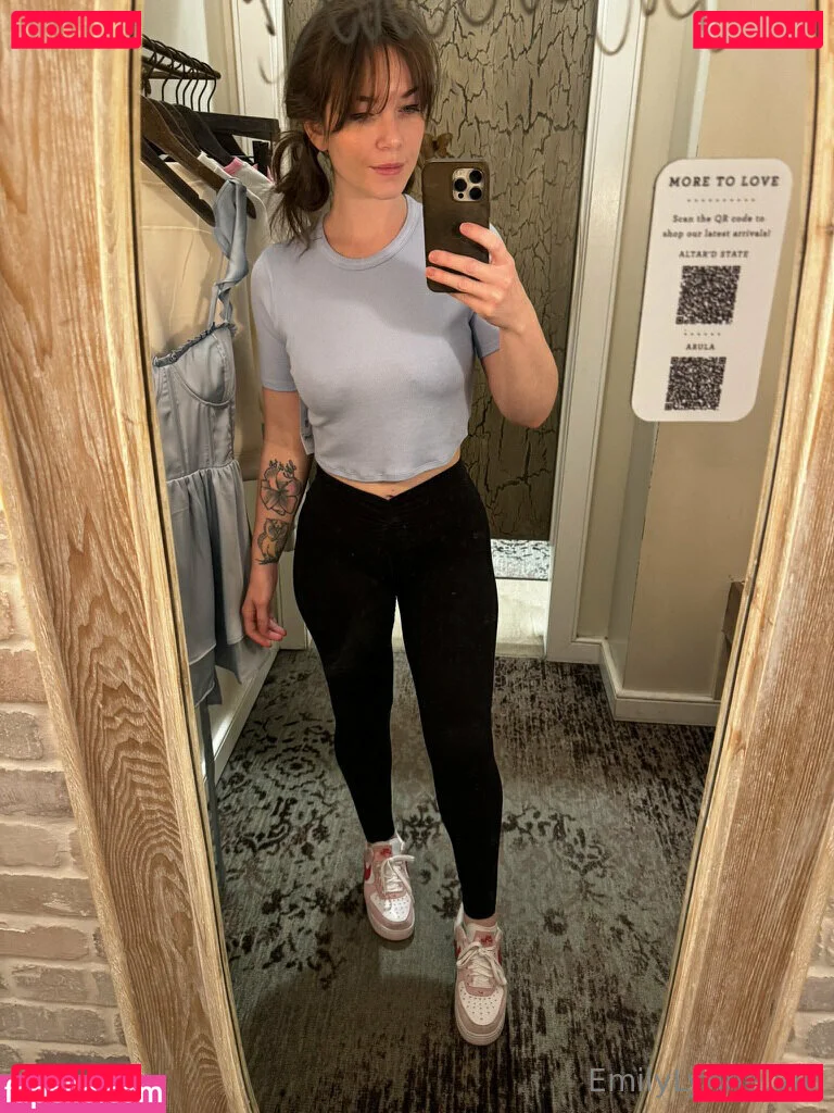 EmilyLynne Onlyfans Photo Gallery 