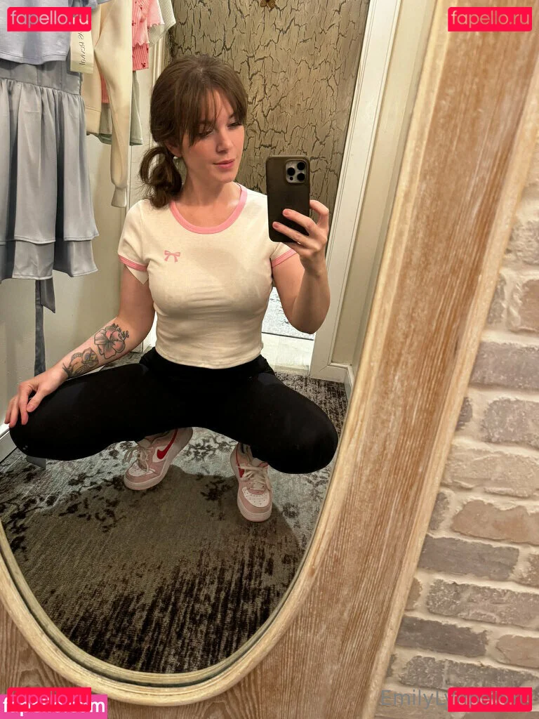 EmilyLynne Onlyfans Photo Gallery 