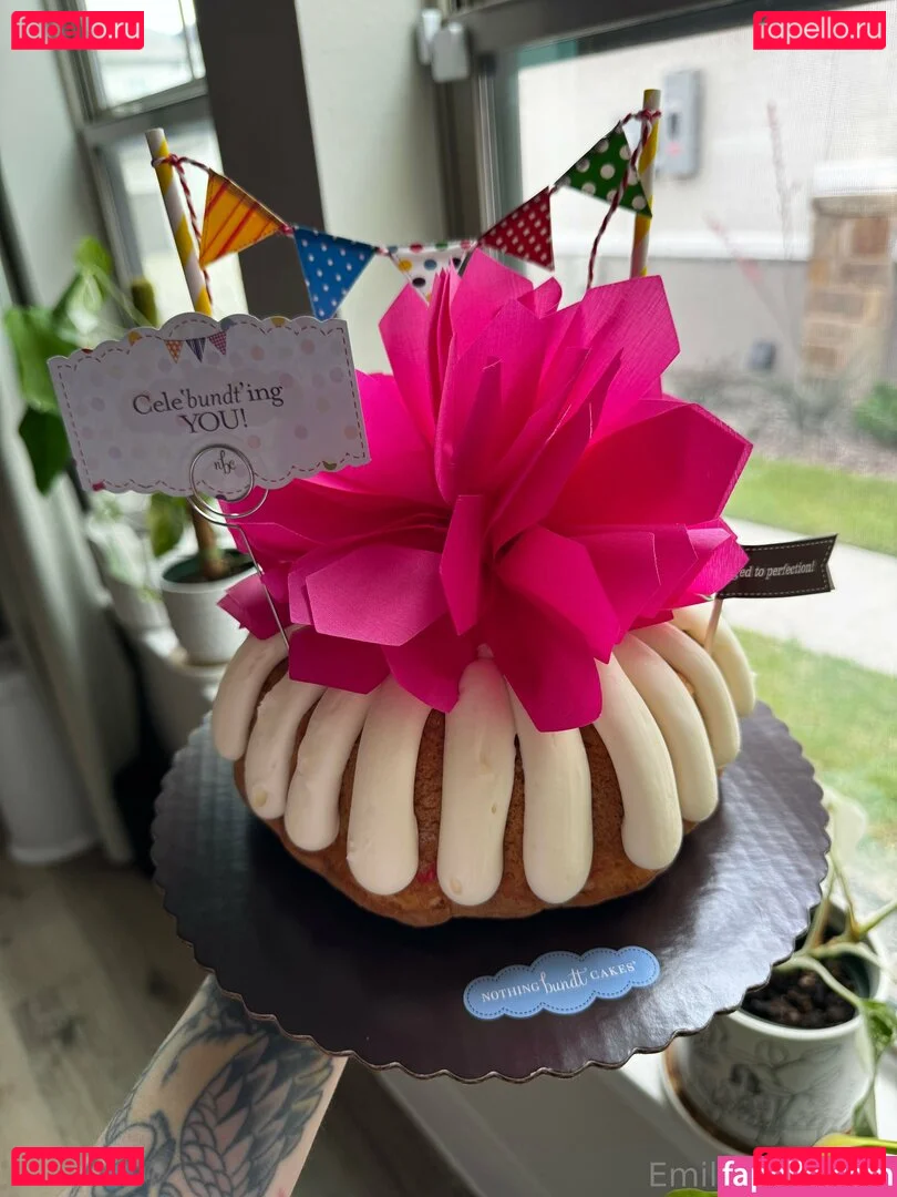 EmilyLynne Onlyfans Photo Gallery 