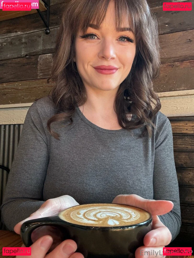 EmilyLynne Onlyfans Photo Gallery 