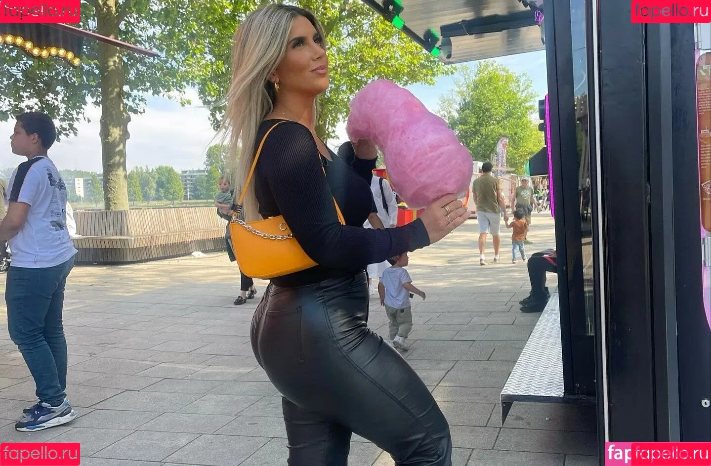 _naz.t Onlyfans Photo Gallery 