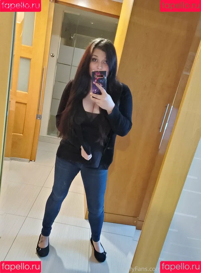 the.laurajohnson Onlyfans Photo Gallery 