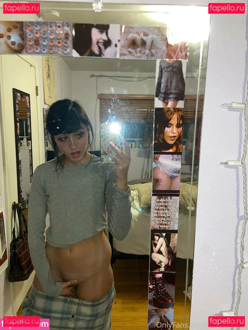 delilahraige Onlyfans Photo Gallery 