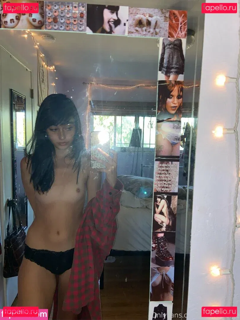 delilahraige Onlyfans Photo Gallery 