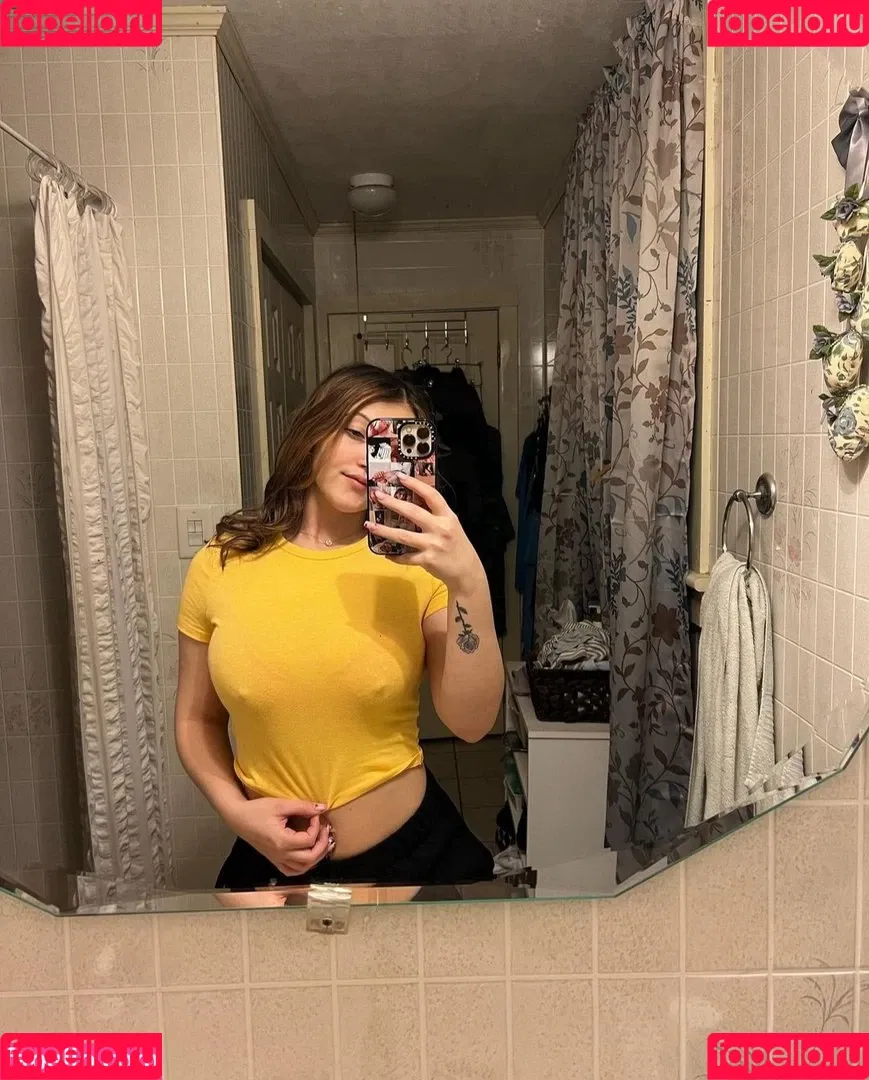 kristennnhaness Onlyfans Photo Gallery 