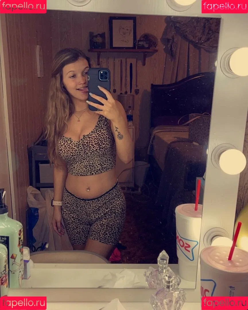 kristennnhaness Onlyfans Photo Gallery 
