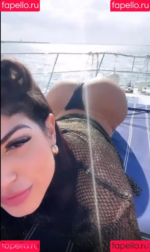 Claudia Mustelier Onlyfans Photo Gallery 