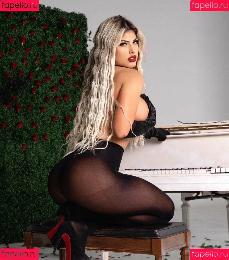 Claudia Mustelier Onlyfans Photo Gallery 