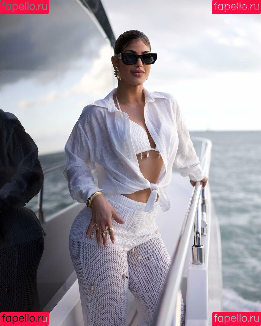 Claudia Mustelier Onlyfans Photo Gallery 