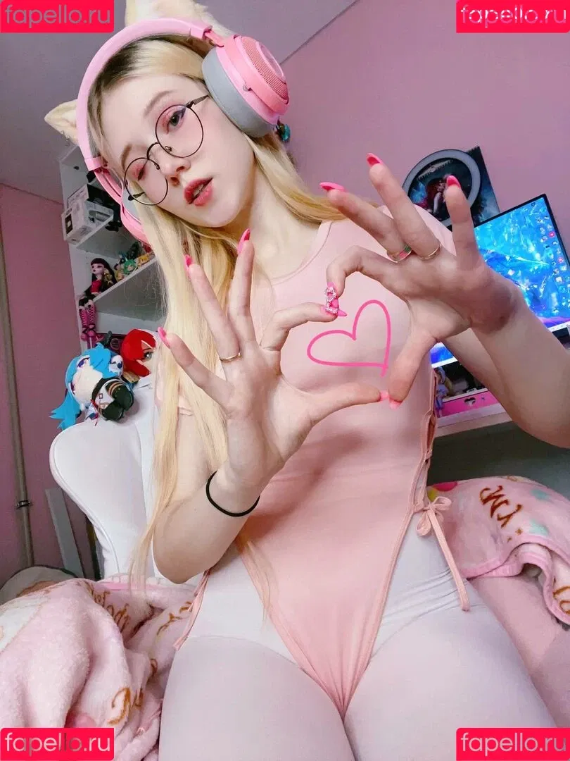 Kawaii Fox Tyan Onlyfans Photo Gallery 