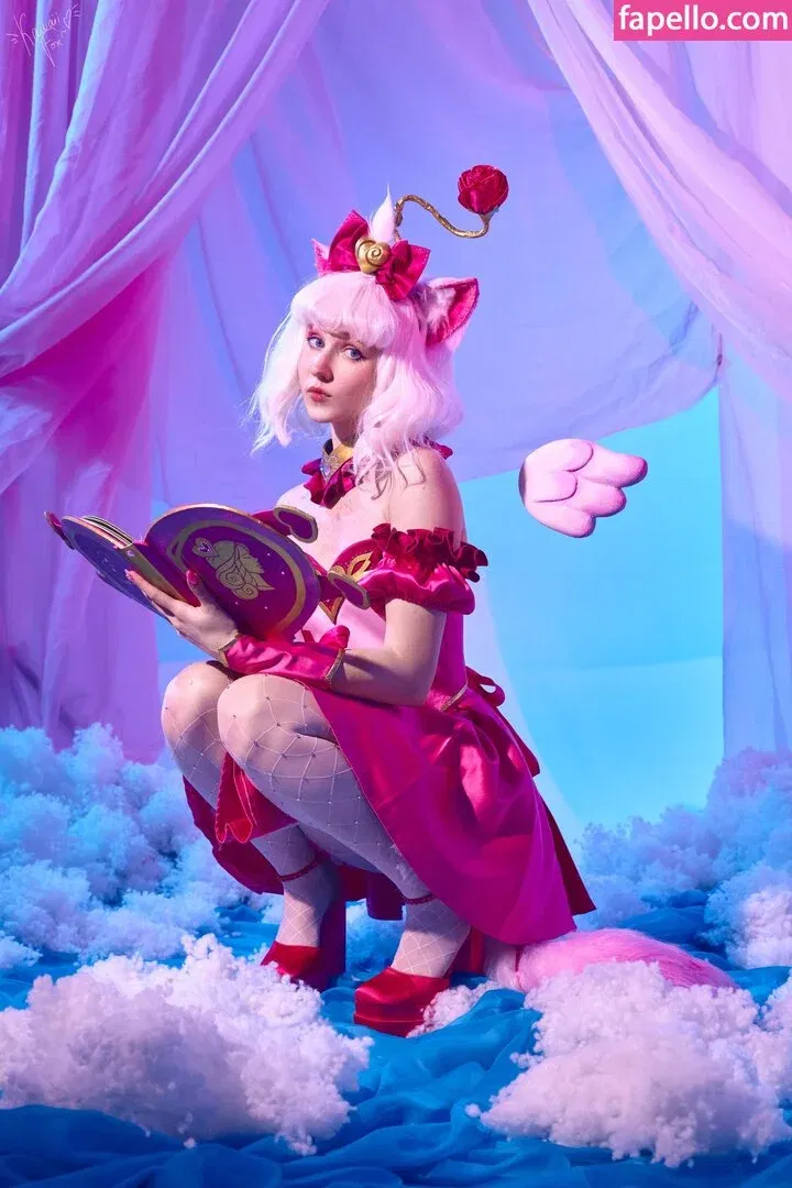 Kawaii Fox Tyan Onlyfans Photo Gallery 