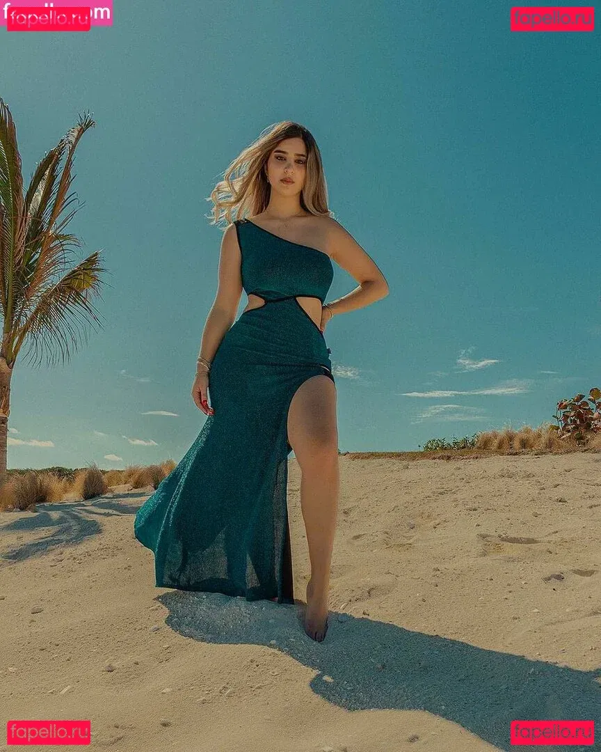 Rosalie Verte Onlyfans Photo Gallery 