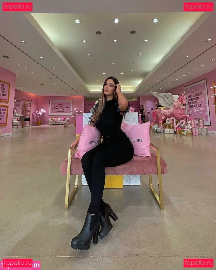 Rosalie Verte Onlyfans Photo Gallery 