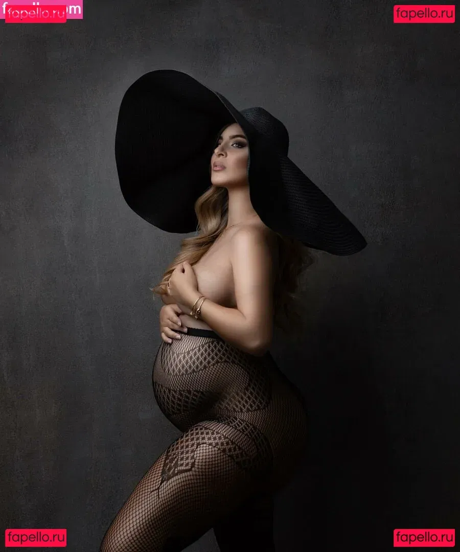 Rosalie Verte Onlyfans Photo Gallery 