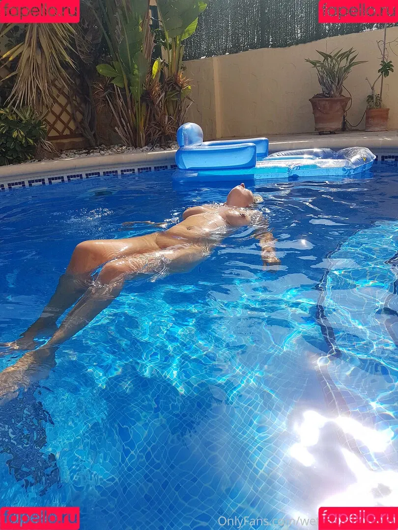 wet-naughty-kitty Onlyfans Photo Gallery 