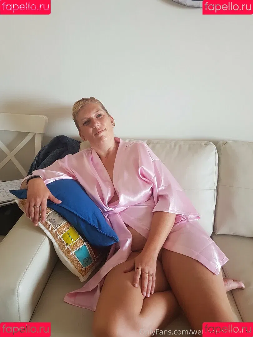 wet-naughty-kitty Onlyfans Photo Gallery 
