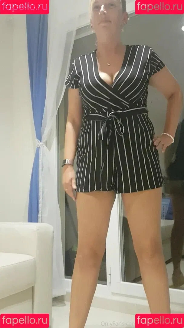 wet-naughty-kitty Onlyfans Photo Gallery 