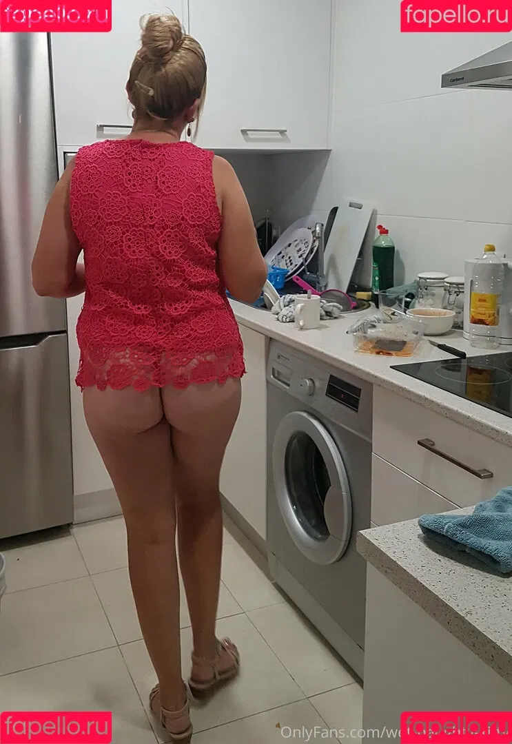 wet-naughty-kitty Onlyfans Photo Gallery 