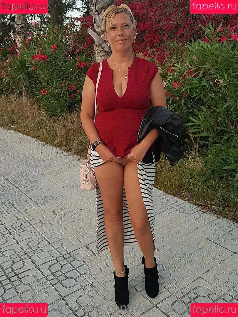 wet-naughty-kitty Onlyfans Photo Gallery 
