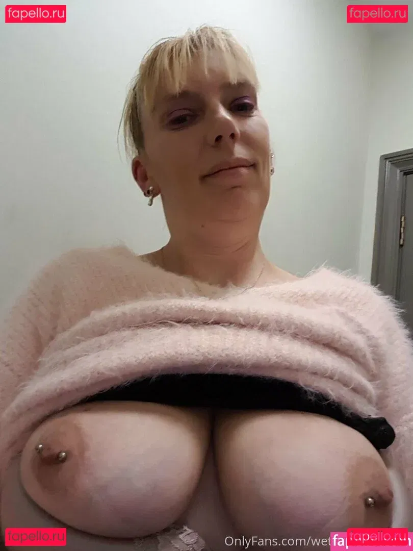 wet-naughty-kitty Onlyfans Photo Gallery 