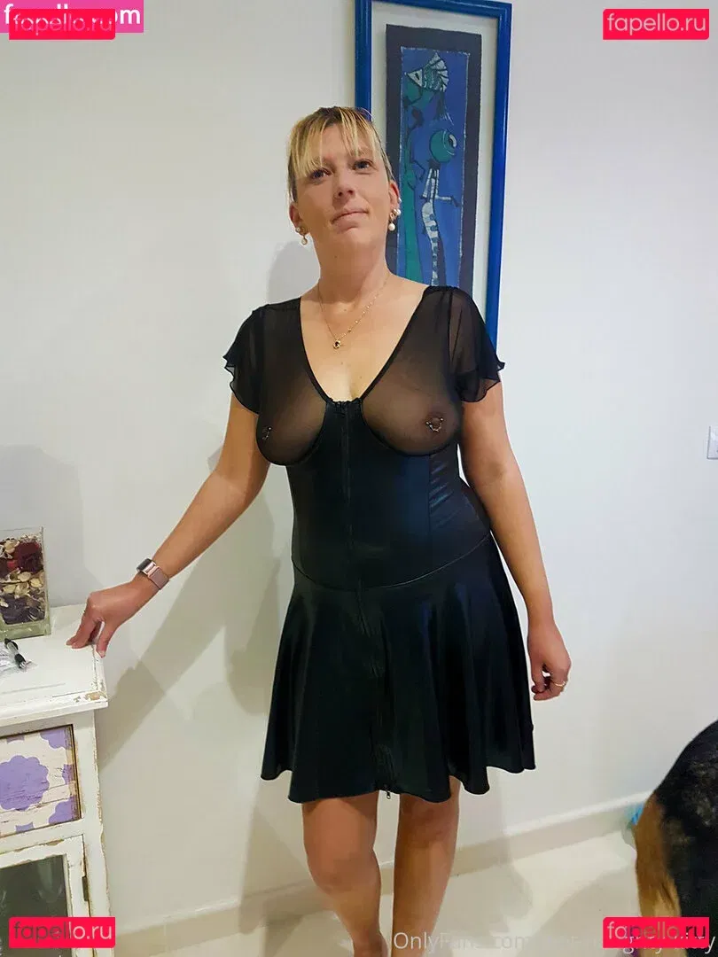 wet-naughty-kitty Onlyfans Photo Gallery 