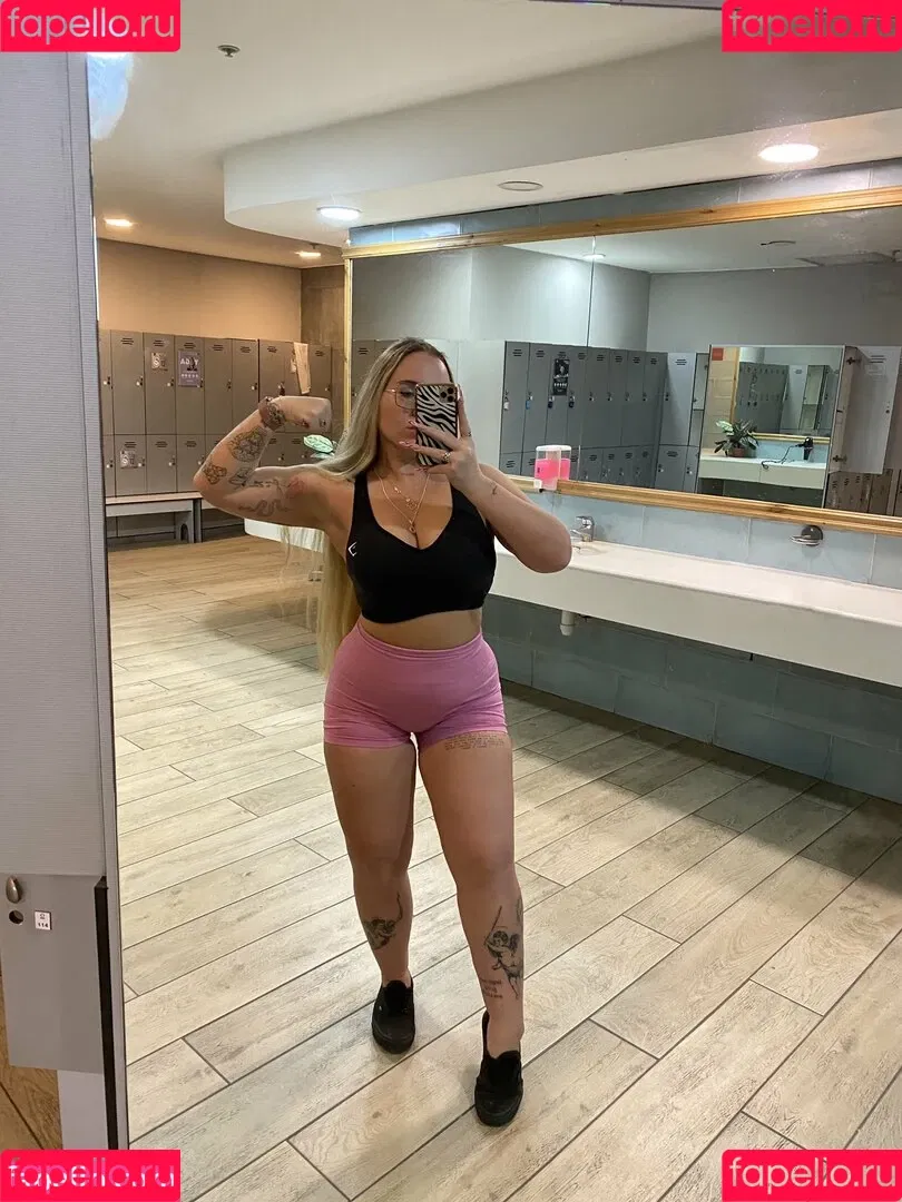 Arinicookies Onlyfans Photo Gallery 