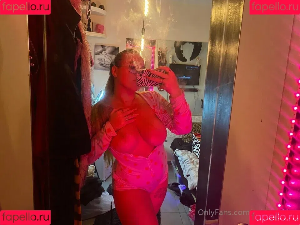 Arinicookies Onlyfans Photo Gallery 