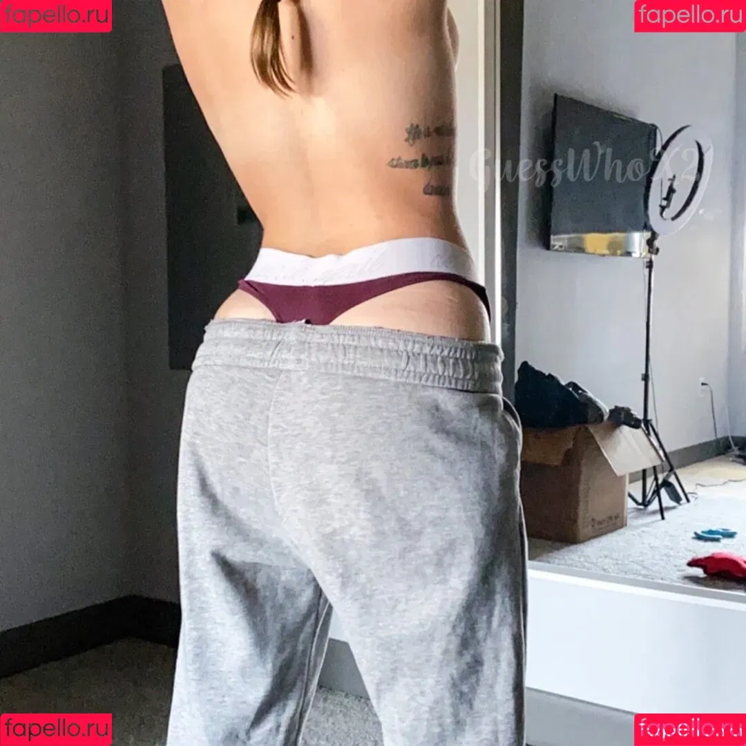 GuessWhoX2 Onlyfans Photo Gallery 