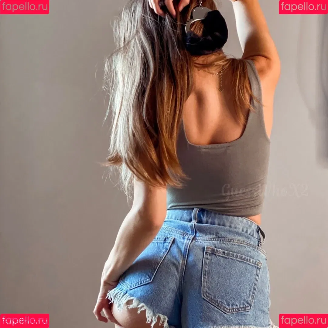 GuessWhoX2 Onlyfans Photo Gallery 