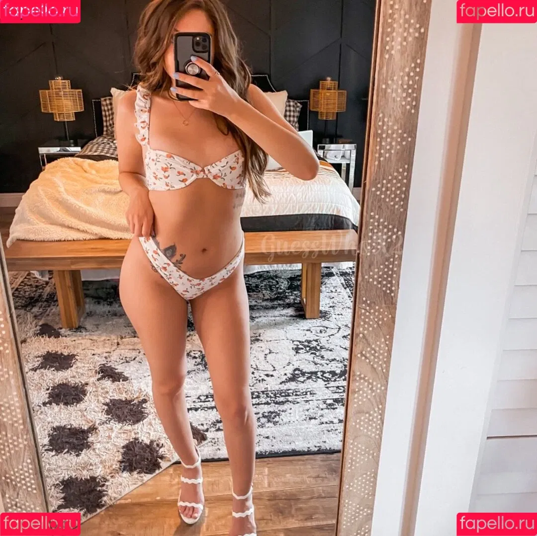 GuessWhoX2 Onlyfans Photo Gallery 