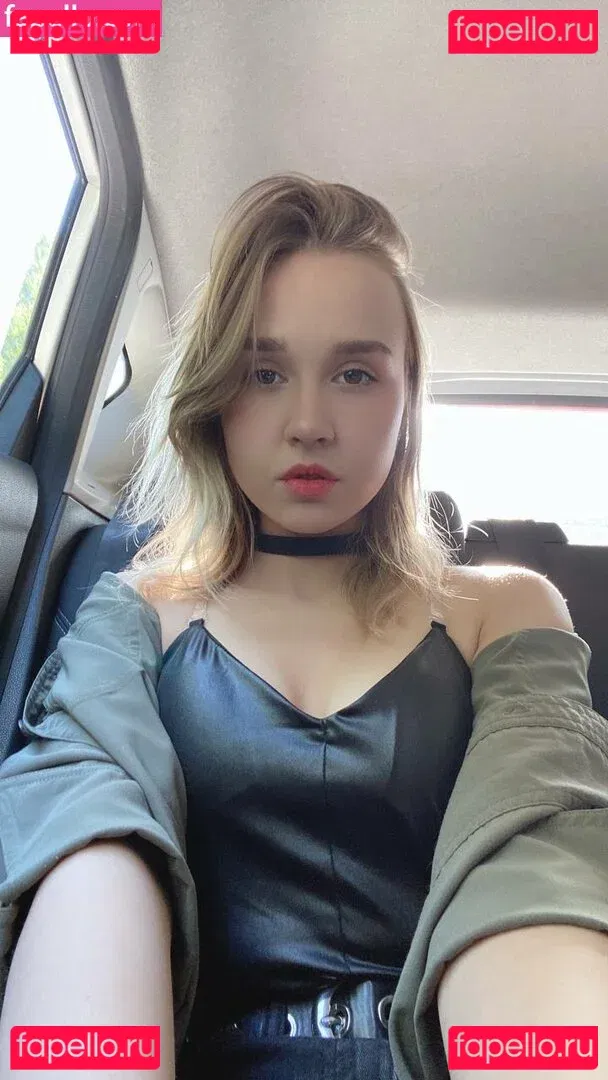 DollHole / GrabFuck Onlyfans Photo Gallery 