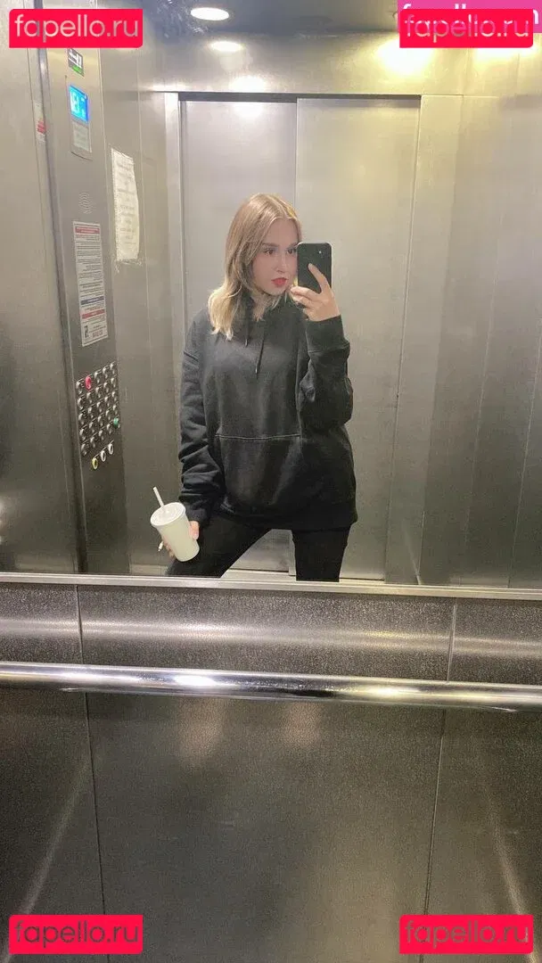 DollHole / GrabFuck Onlyfans Photo Gallery 