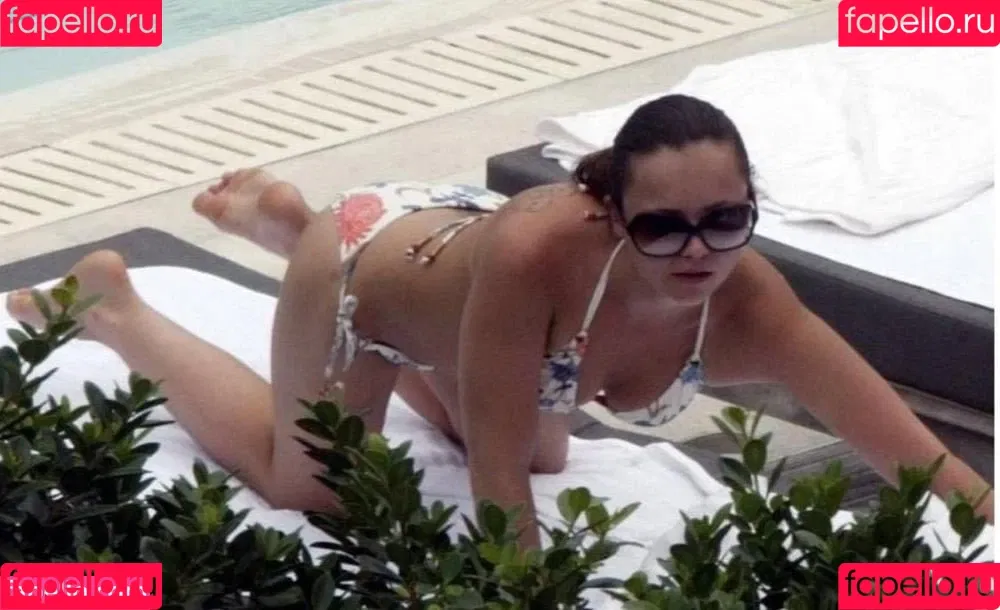 Christina Ricci Onlyfans Photo Gallery 