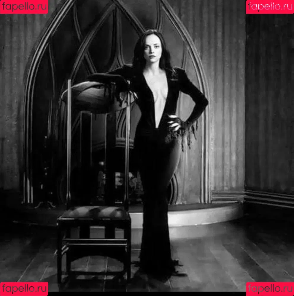 Christina Ricci Onlyfans Photo Gallery 