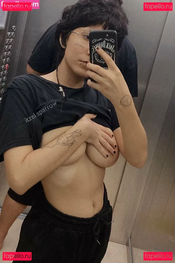 Itzel2002 Onlyfans Photo Gallery 